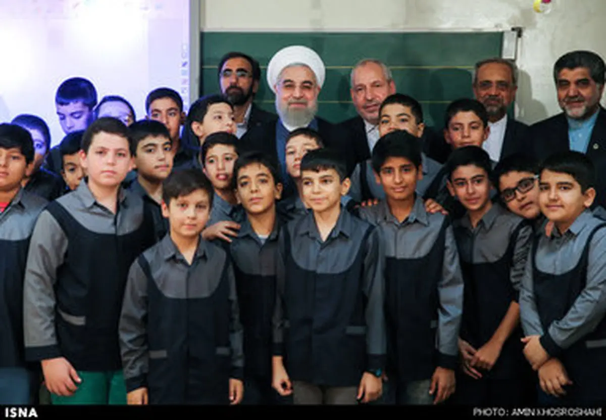 نواخته شدن زنگ آغاز سال تحصیلی با حضور رییس جمهور/تصاویر