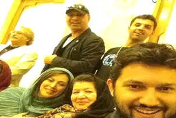 سلفی حامد بهداد با مهتاب کرامتی و حمید فرخ نژاد