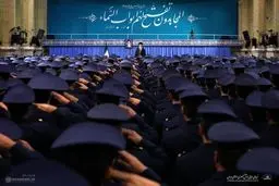 تصاویری متفاوت از دیدار فرماندهان نیروی هوایی ارتش با رهبرانقلاب