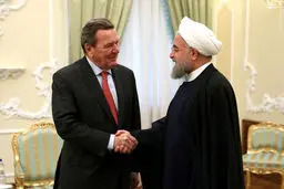 تصاویری از دیدار روحانی با صدراعظم سابق آلمان