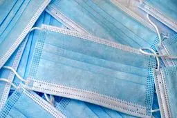 ماسک سه لایه از نیازهای اساسی سال 2020