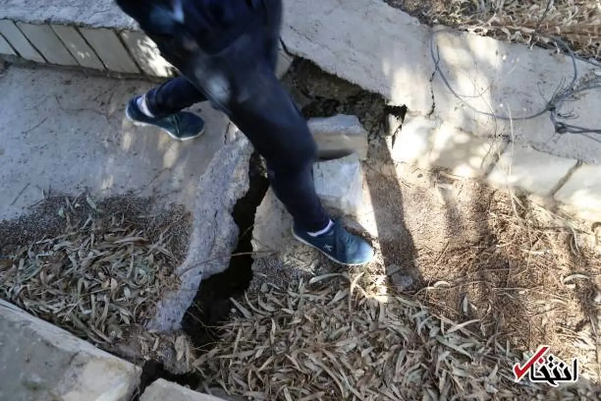 شکاف روی سد بر اثر زلزله غرب کشور/تصاویر