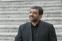 ضرغامی: کسی در کاخ سفید نیست به ترامپ بگوید نادان!