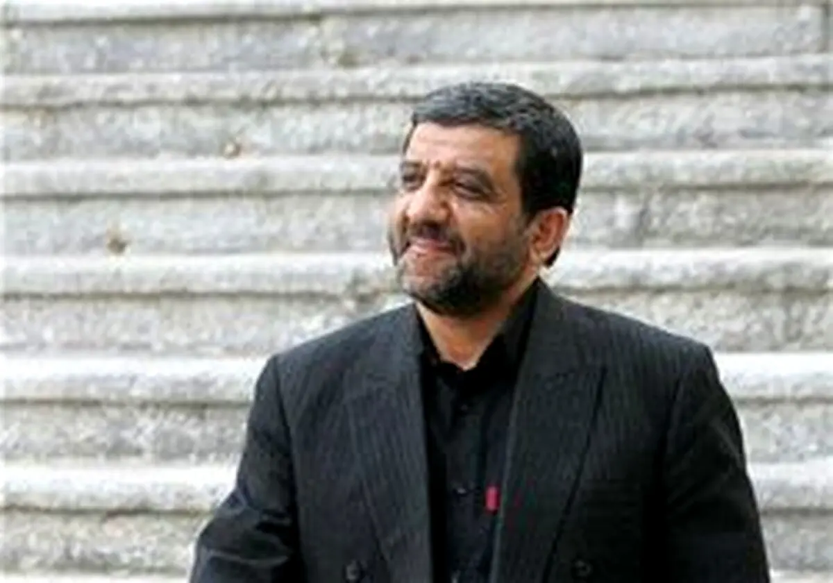 ضرغامی: کسی در کاخ سفید نیست به ترامپ بگوید نادان!
