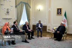 روحانی در دیدار وزیر خارجه انگلستان: تصمیم ترامپ، ریختن بنزین در آتش منطقه بود/ جانسون : مصمم به گسترش همه جانبه مناسبات با تهران هستیم