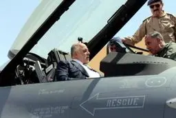 نخست وزیر عراق سوار بر F16/ تصاویر
