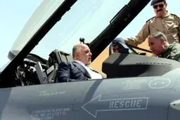 نخست وزیر عراق سوار بر F16/ تصاویر