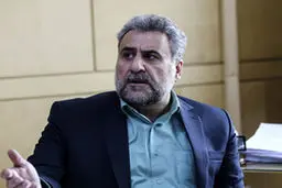 فلاحت‌پیشه: انگلیس در نهایت مجبور است با ایران مذاکره کند / در مواجهه با ترامپ، زمان به سود ایران در حال سپری شدن است