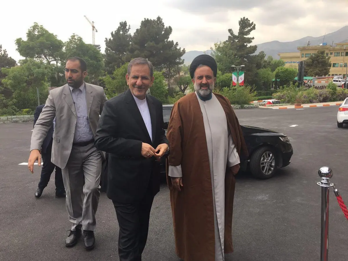ورود جهانگیری به صداوسیما جهت شرکت در مناظره/ عکس