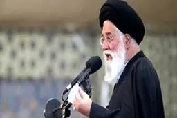 آیت الله علم‌الهدی: شدیدترین جنگ دشمن، کشیدن دین از زیر پای مردم و جوانان است