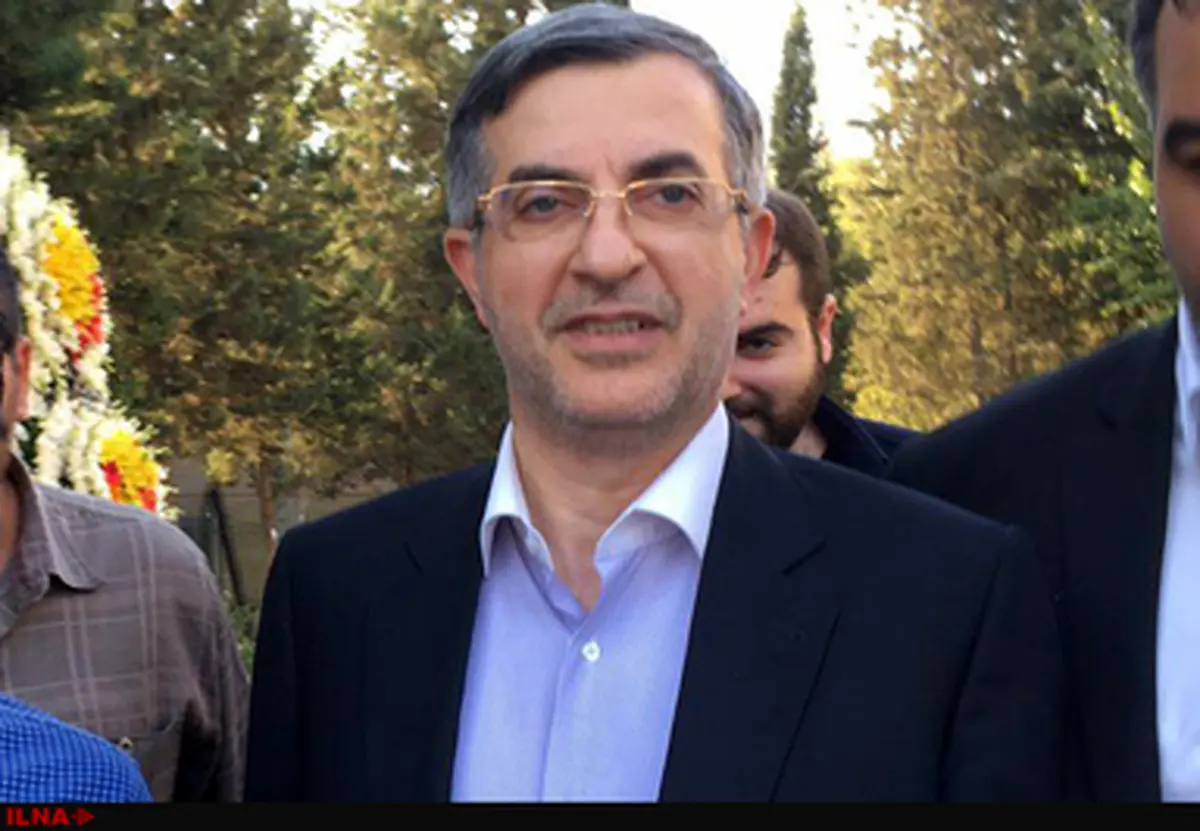 حضور احمدی نژاد و مشایی در یک مراسم ترحیم/تصاویر