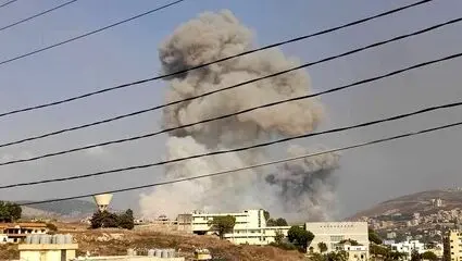 لحظه انفجار موشک آمریکایی نزدیکی زمین و شهادت مردم