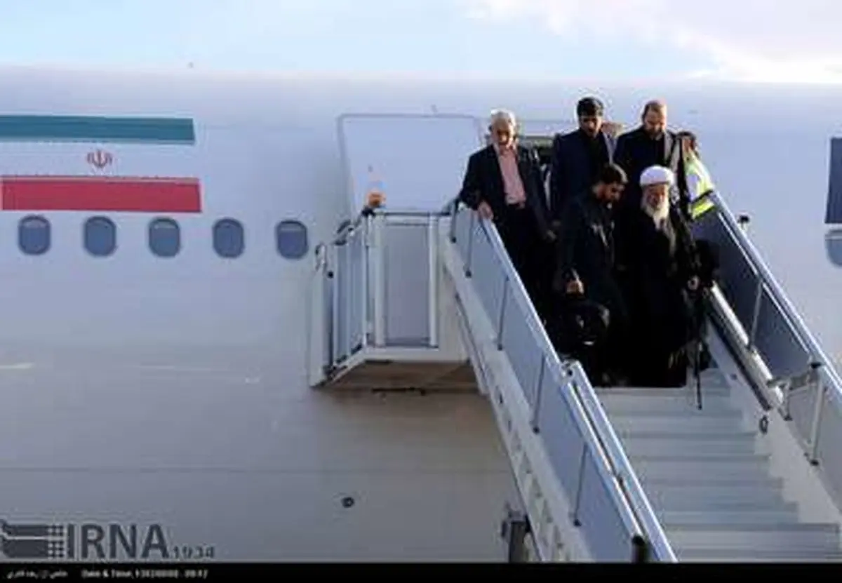 غبارروبی حرم حضرت احمدبن موسی شاهچراغ (ع) /گزارش تصویری