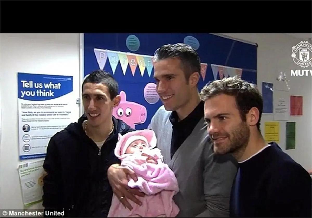 اقدام ارزشمند 3 ستاره منچستر یونایتد در شب کریسمس+عکس