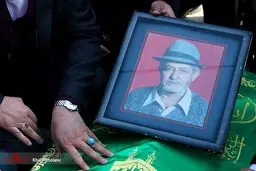 حاشیه های تصویری تشییع پیکر دهقان فداکار و انتقالش به میانه