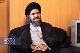 گپ و گفت خواندنی با عضو مجلس خبرگان که دانشجوی ممتاز سیستم سلطنت پهلوی بود /ماجرای تذکر به آیت الله هاشمی /احمدي‎نژاد چه کاره است که پرونده زن مردم را جلوی انظار مردم می آورد /آتش به اختیارها به فکر قیامت باشند /فرد جامع الشرایط برای رهبری داریم،شورایی ره