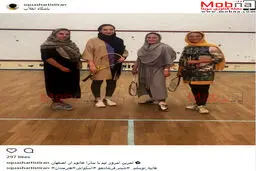 تیپ و ژست بانوان هنرمند تیم اسکواش در باشگاه انقلاب/ عکس