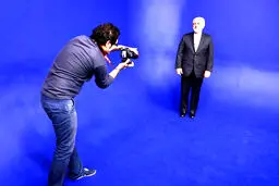 ظریف؛ قهرمان ملی این روزهای مردم ایران/ حالا مخالفان هم او را دوست دارند