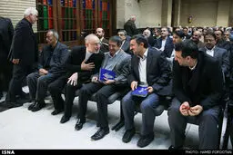 احمدی‌نژاد، مشایی، الهام، ثمره هاشمی، علوی، باهنر، متکی، ضرغامی، صالحی و ... در مراسم ختم مادر محمدرضا رحیمی /گزارش تصویری