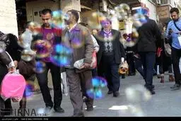 روایتی تصویری از حال و هوای بازار تهران در آستانه شب عید