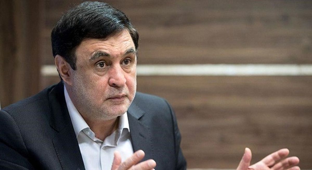 ناصر ایمانی: شاید محمد به نفع قالیباف کنار بکشد / رئیسی تنها گزینه قطعی برای اجماع اصولگرایان است / اصلاحطلبان جو هراس از کاندیدای نظامی راه انداختند