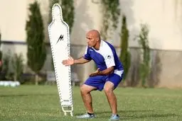 منصوریان با چهره‌ای متفاوت (گزارش تصویری)