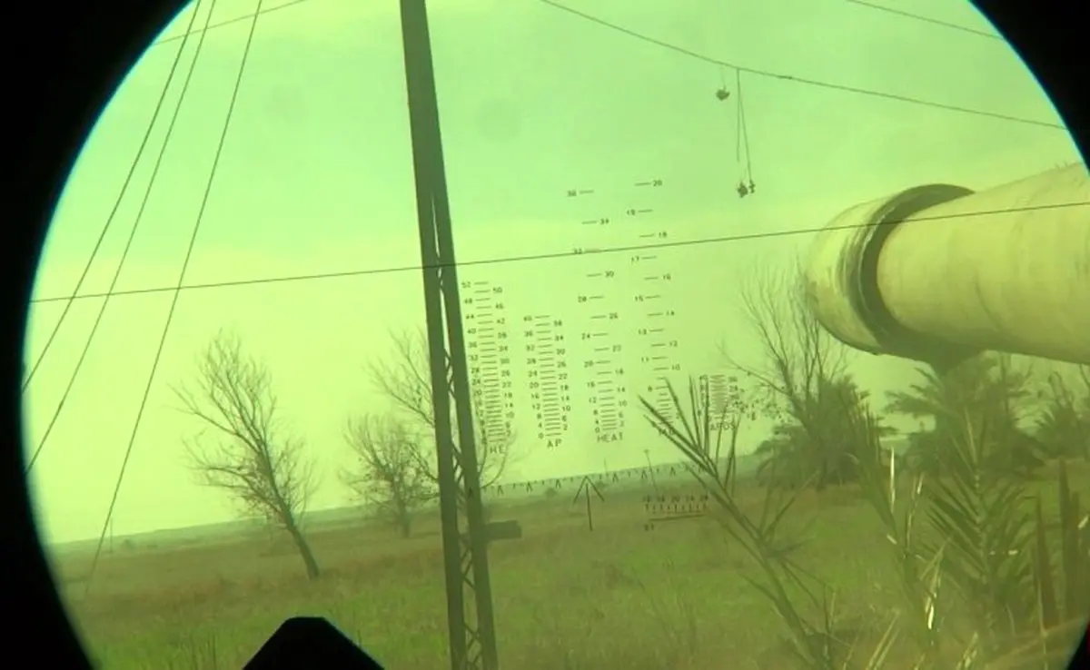 لحظه شلیک تانک داعشی در فلوجه/ عکس