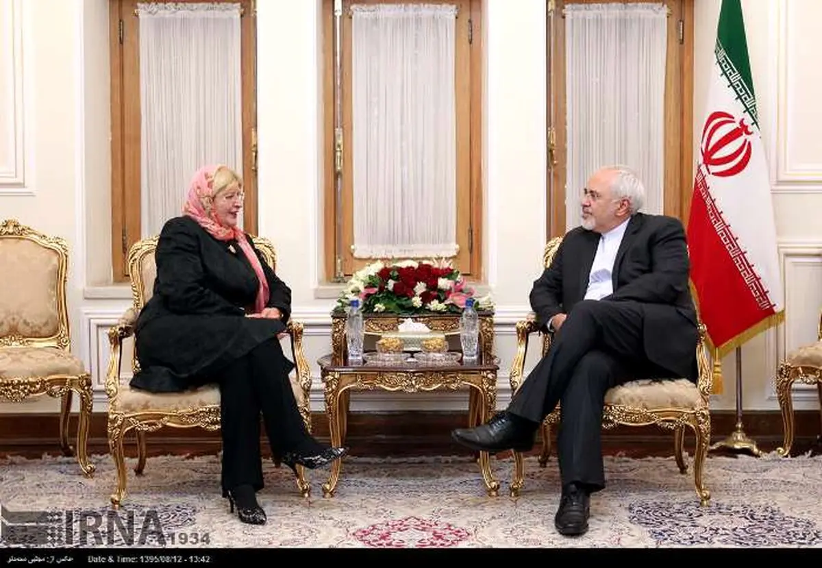 حجاب معاون وزیر خارجه اسلوونی در دیدار ظریف/عکس