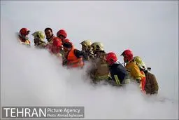 عکسی بدون شرح از آتش نشانان...