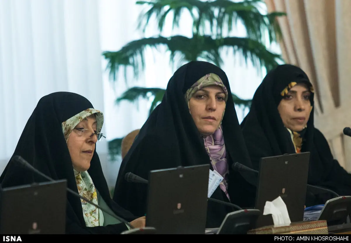 سه بانوی هیات دولت در یک قاب/ عکس