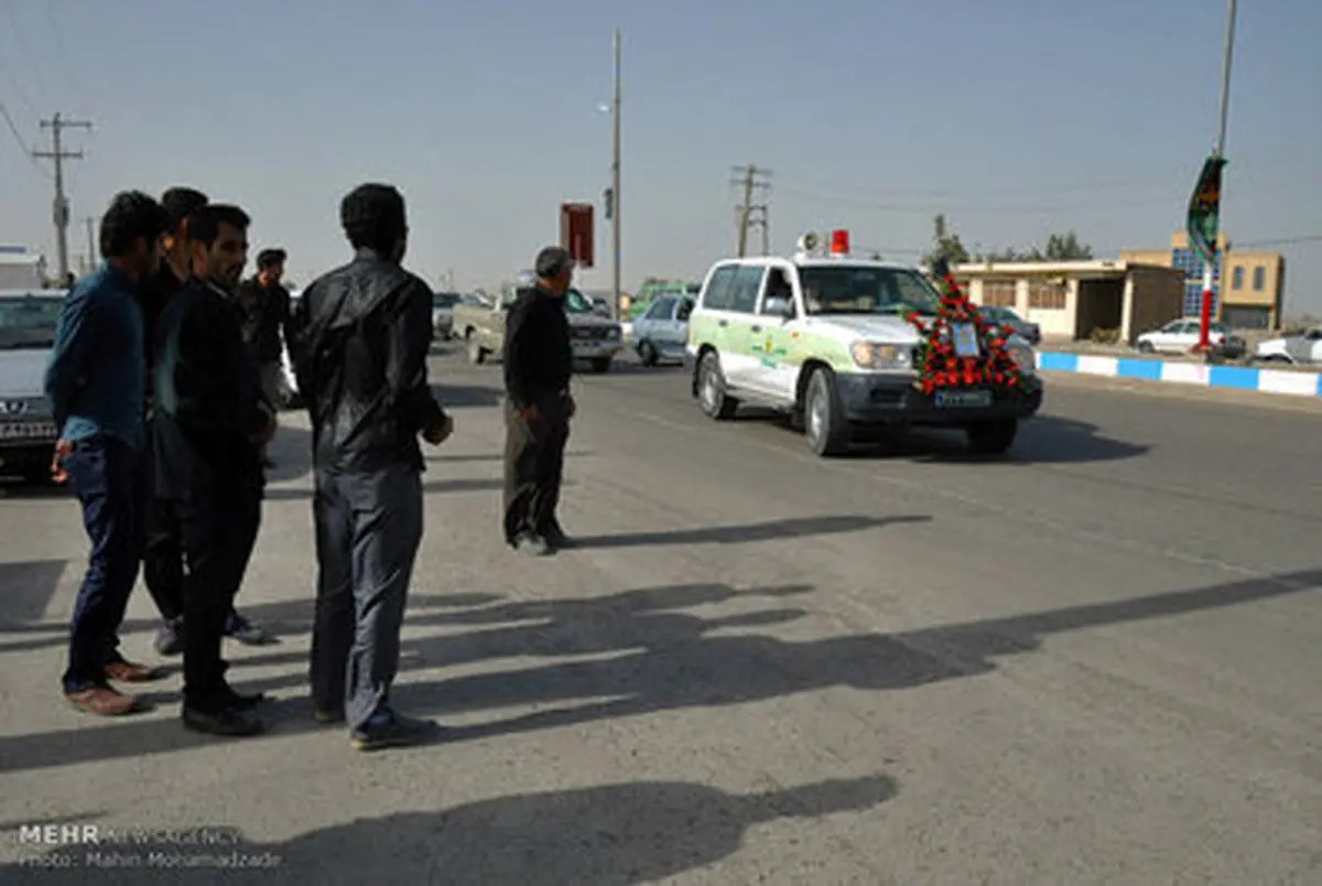 مراسم تشییع پیکر شهید جمشید دانایی فر/ تصاویر