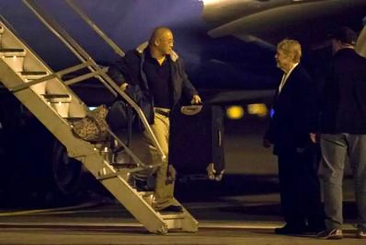 آزادی دو تبعه آمریکایی از زندان‌های کره شمالی/تصاویر