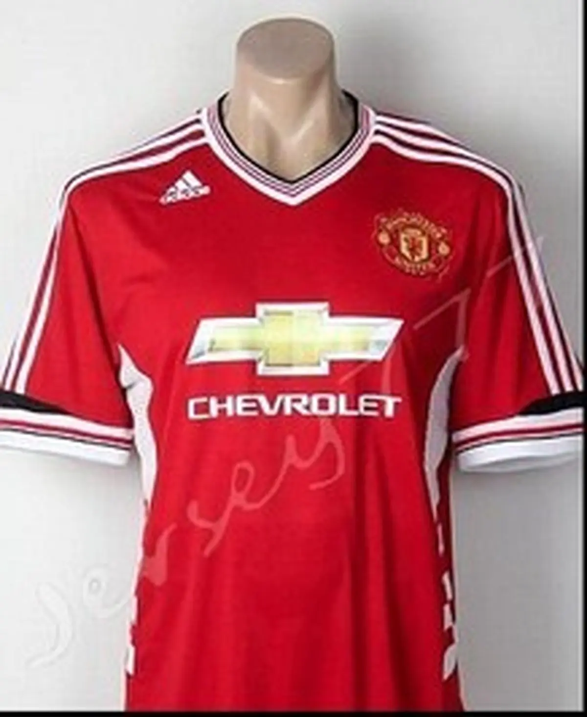 طرح اولیه پیراهن‌ فصل آینده شیاطین سرخ/عکس