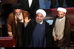 لبخندهای روحانی در مجلس خبرگان/ عکس