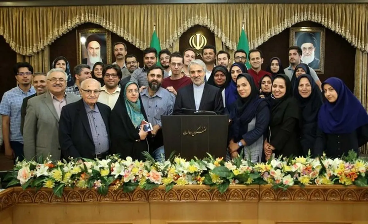 عکس یادگاری نوبخت در آخرین نشست خبری دولت یازدهم