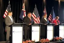 ادعای مضحک پمپئو درباره دست داشتن ایران در ناامنی تنگه هرمز!