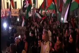 برگزاری تظاهرات ضد جنگ مقابل کنسولگری آمریکا در میلان ایتالیا+ فیلم