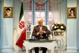 عکس/ اولین کاندیدایی که برای تولید برنامه تبلیغاتی به صداوسیما رفت