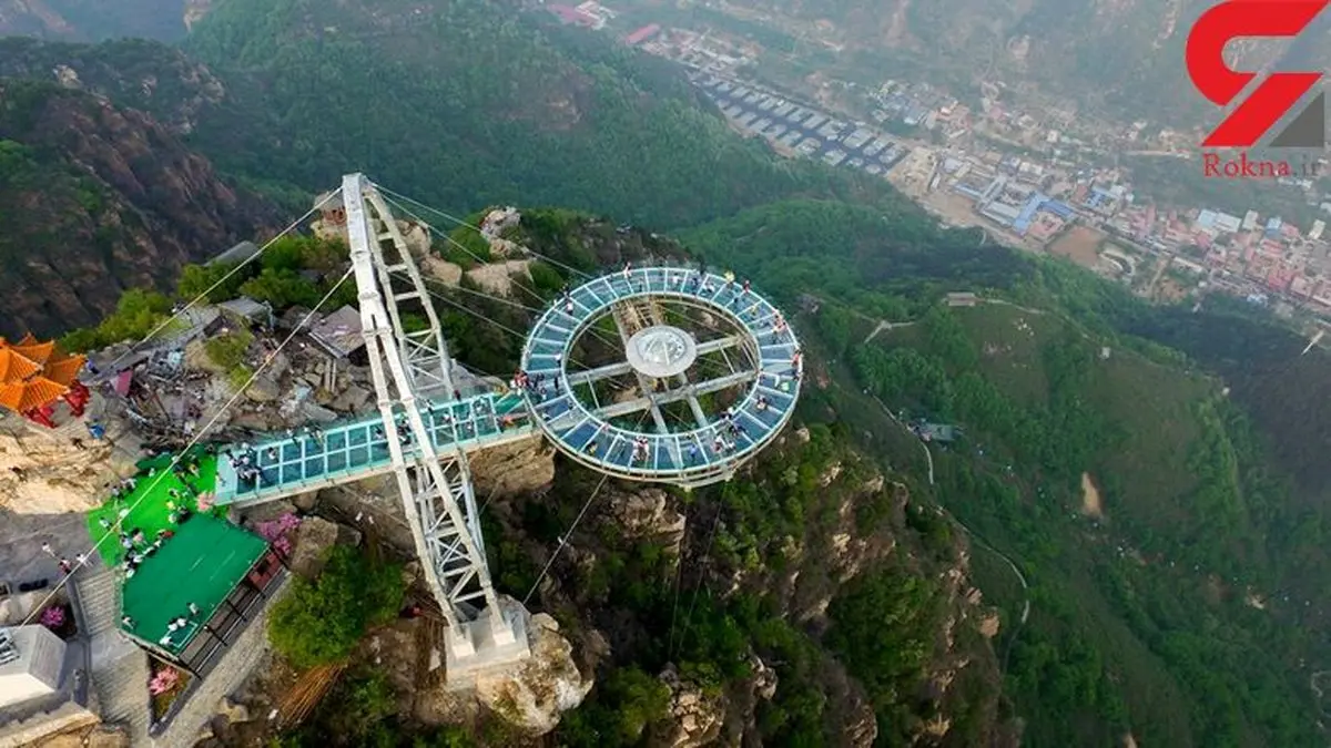 ترسناک‌ترین پل و بالکن معلق شیشه‌ای جهان+تصاویر