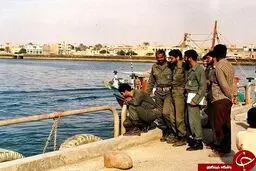 تصویر دیده نشده‌ از حاج قاسم در سواحل خلیج فارس