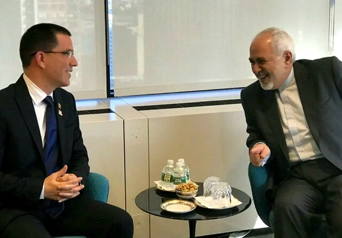 ظریف در دیدار وزیر خارجه ونزوئلا: حمایت ایران از کاراکاس ادامه دارد / با کشورهای مخالف یکجانبه گرایی در نظام بین الملل، همکاری می‌کنیم