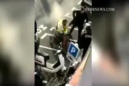 ببینید: حمله پلیس فرانسه به فرد معلول با گاز اشک‌آور