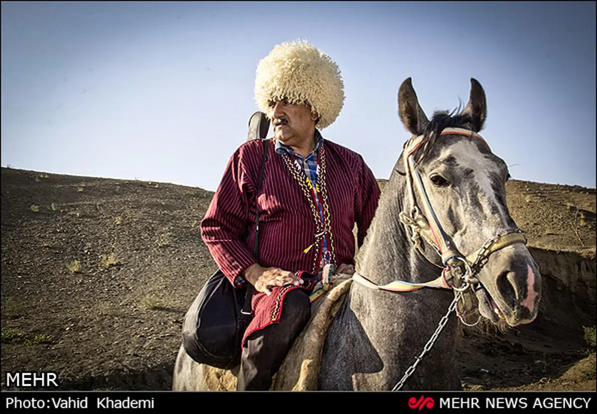 پیشکسوت بداهه‌نوازی ترکمن‌های خراسان شمالی/ عکس