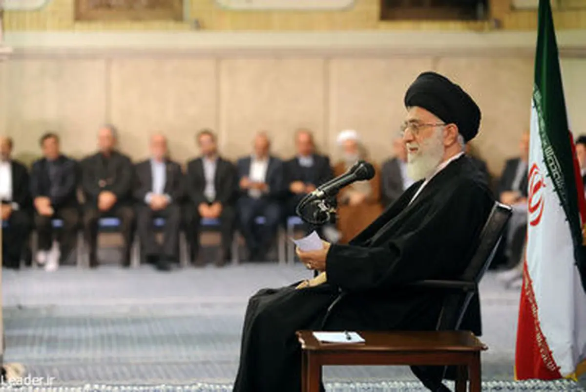 تصاویر دیدار شرکت کنندگان در هشتمین همایش ملی نخبگان جوان با رهبر معظم انقلاب