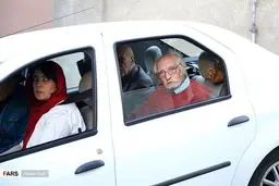 سرک کشیدن محمود دولت‌آبادی در «خانه جلال و سیمین» /تصاویر