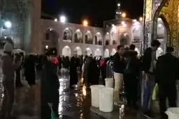 ببینید:حال و هوای عارفانه حرم امام رضا(ع)