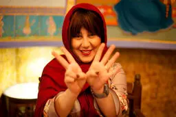 کری‌خوانی بازیگر زن به شیوه جدید برای استقلالی‌ها!/ عکس