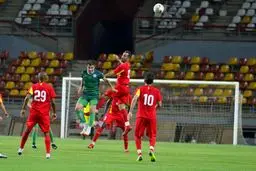 نکونام مچ منصوریان را خواباند