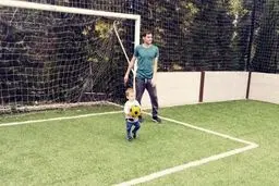 پسر کاسیاس، آماده برای جانشینی پدر/عکس