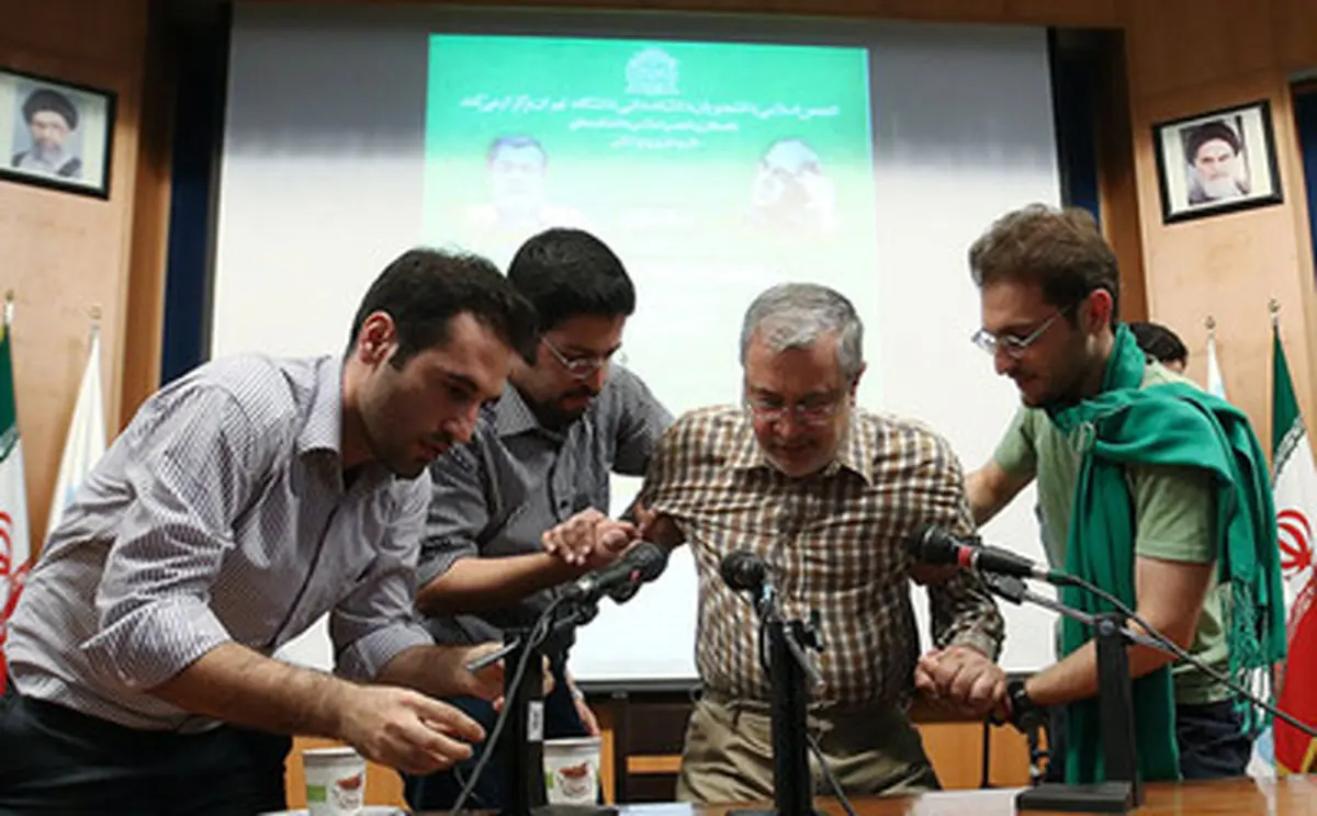 تصاویری از حضور حجاریان در دانشگاه تهران